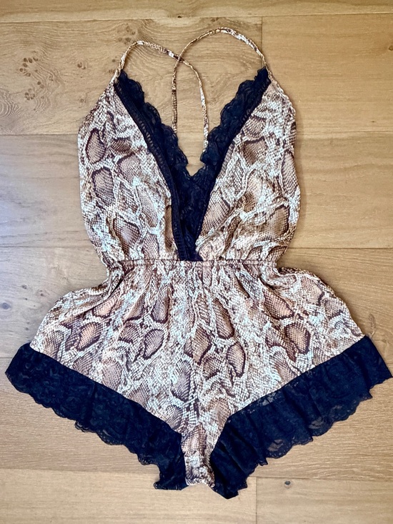 Missguided Other - Missguided Snakeskin Teddy Romper Pajamas Black Lace Satin Sexy Flirty Size 8/M